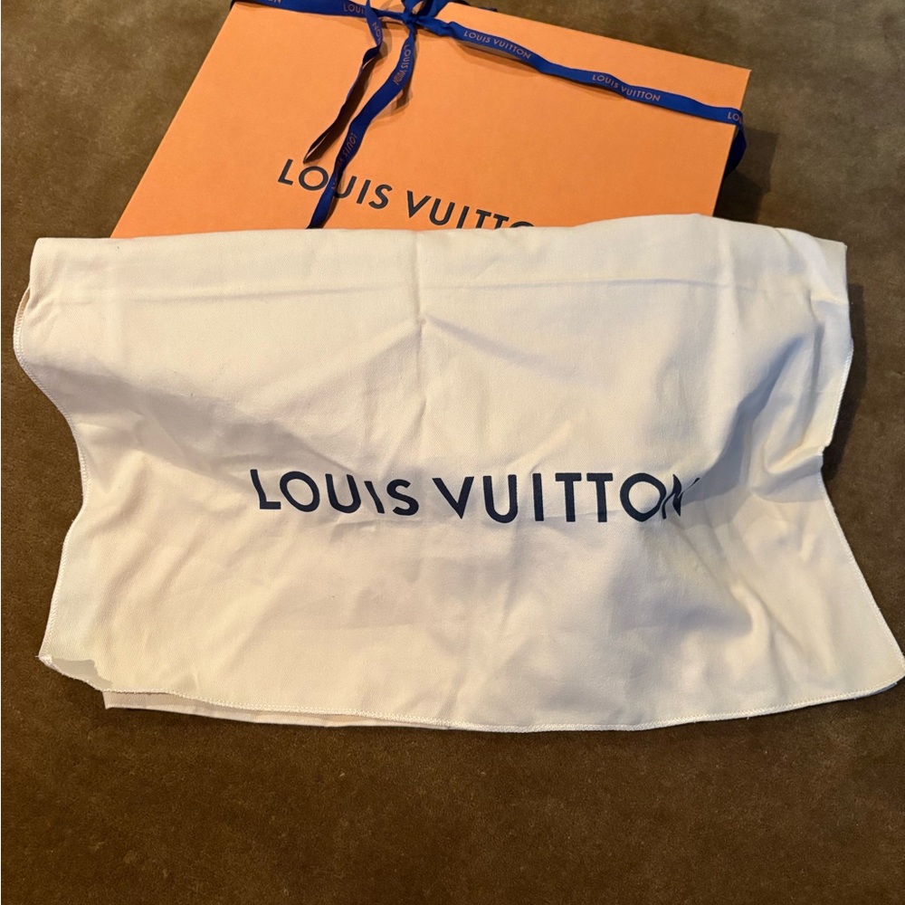 Louis Vuitton Neverfull Gift Box and Duster Bag